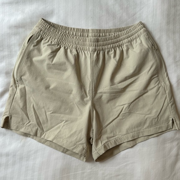 Outdoor Voices Women’s RecTrek 4” Short - Picture 1 of 4